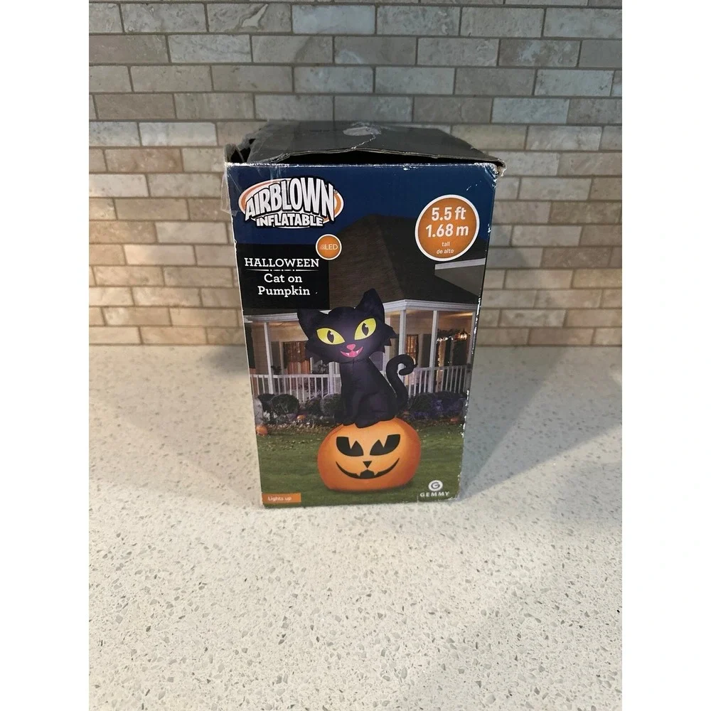 Gemmy inflatable cat